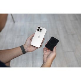 BrandCharger pasjeshouder Wally Stand Pro | Gerecycled