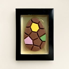 Chocolade paasei met kleur - 90 gram - melk - geschenkdoos - onbedrukt