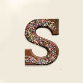 Chocoladeletter S - musket - 140 gram - onbedrukt