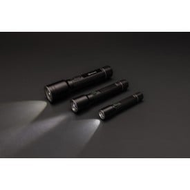 Gear X zaklamp - gerecycled aluminium - 5 uur levensduur - oplaadbaar - 100M bereik