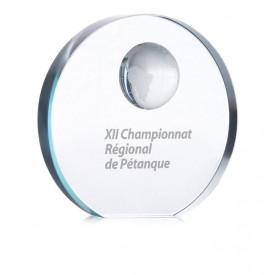 Glazen trofee met wereldbol