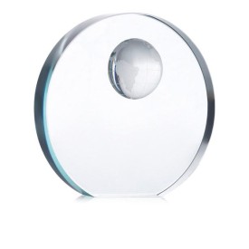 Glazen trofee met wereldbol