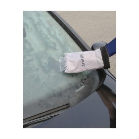 IceGlove ijskrabber - polyester - in handschoen