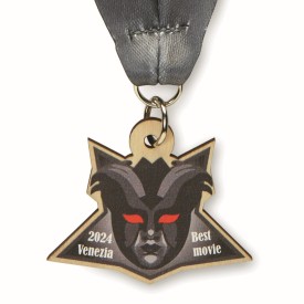 Medaille - hout - in eigen vorm - V-gestikt