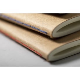 Esteka notitieboek - A5 - gerecycled karton - 60 vellen - pennenhouder en sluitelastiek - inclusief balpen