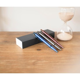 Parker IM Monochrome balpen - metaal - blauwe inkt - kilkmechanisme - geschenkverpakking
