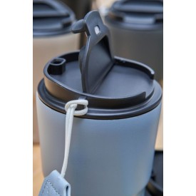 Dubbelwandige mok Louisa 320ml - RVS - met draagband en deksel - kartonnen geschenkverpakking
